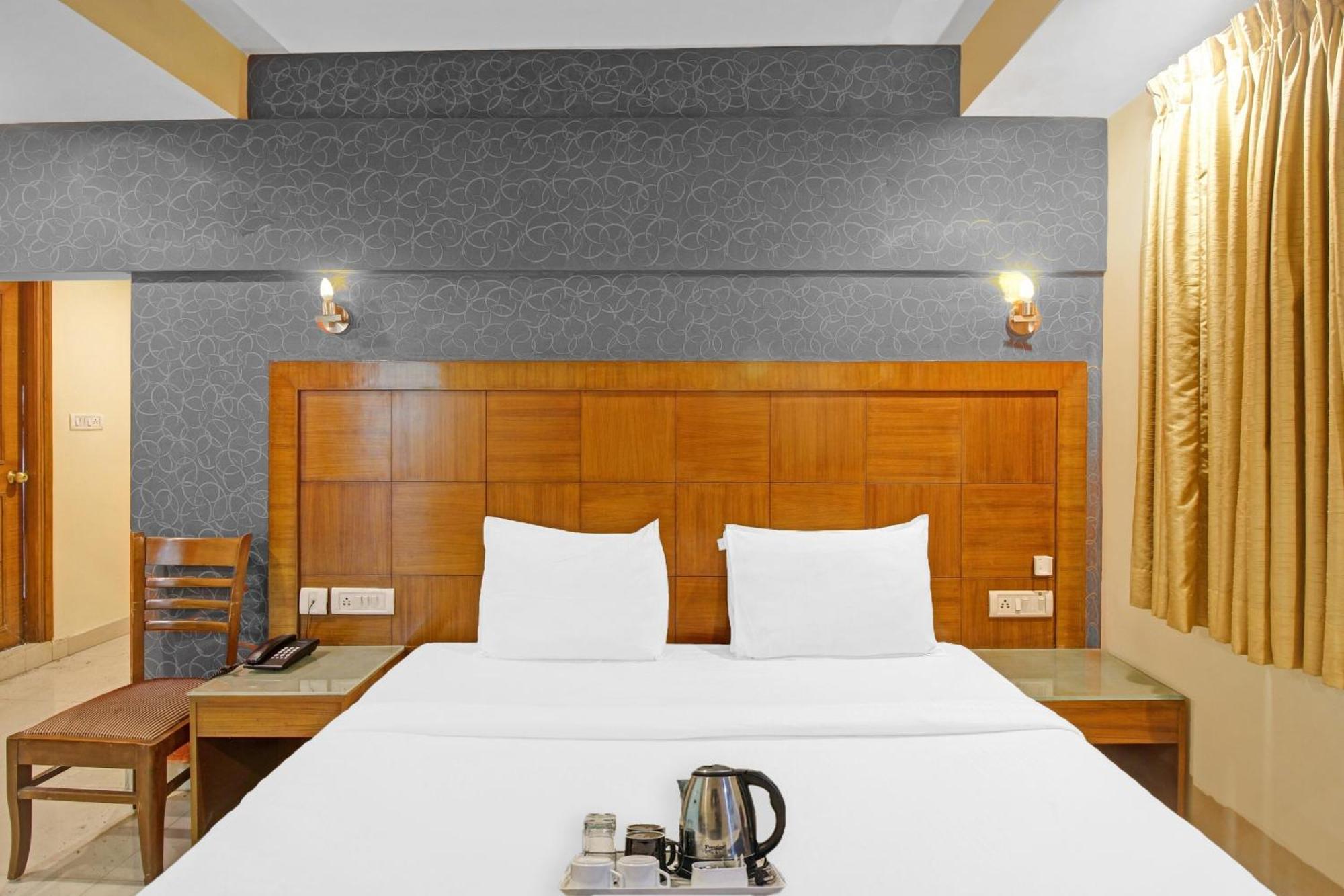 Townhouse The Grand Plaza Hotel Hyderabad Ngoại thất bức ảnh
