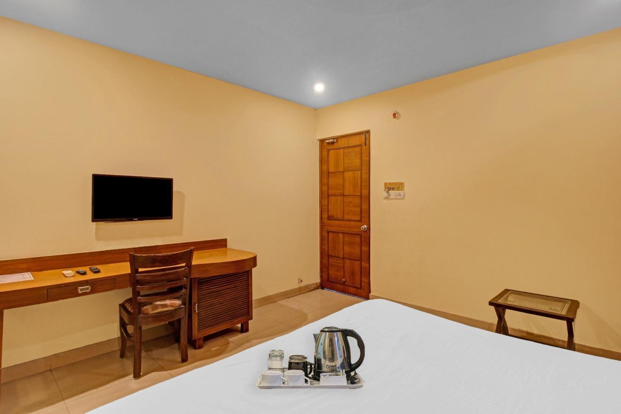 Townhouse The Grand Plaza Hotel Hyderabad Ngoại thất bức ảnh