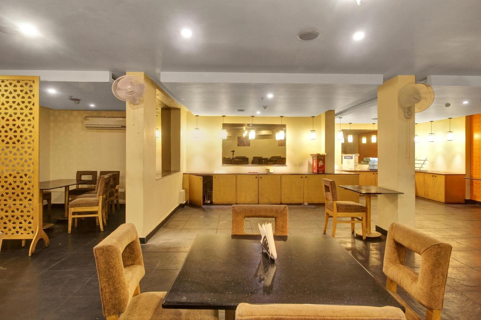 Townhouse The Grand Plaza Hotel Hyderabad Ngoại thất bức ảnh